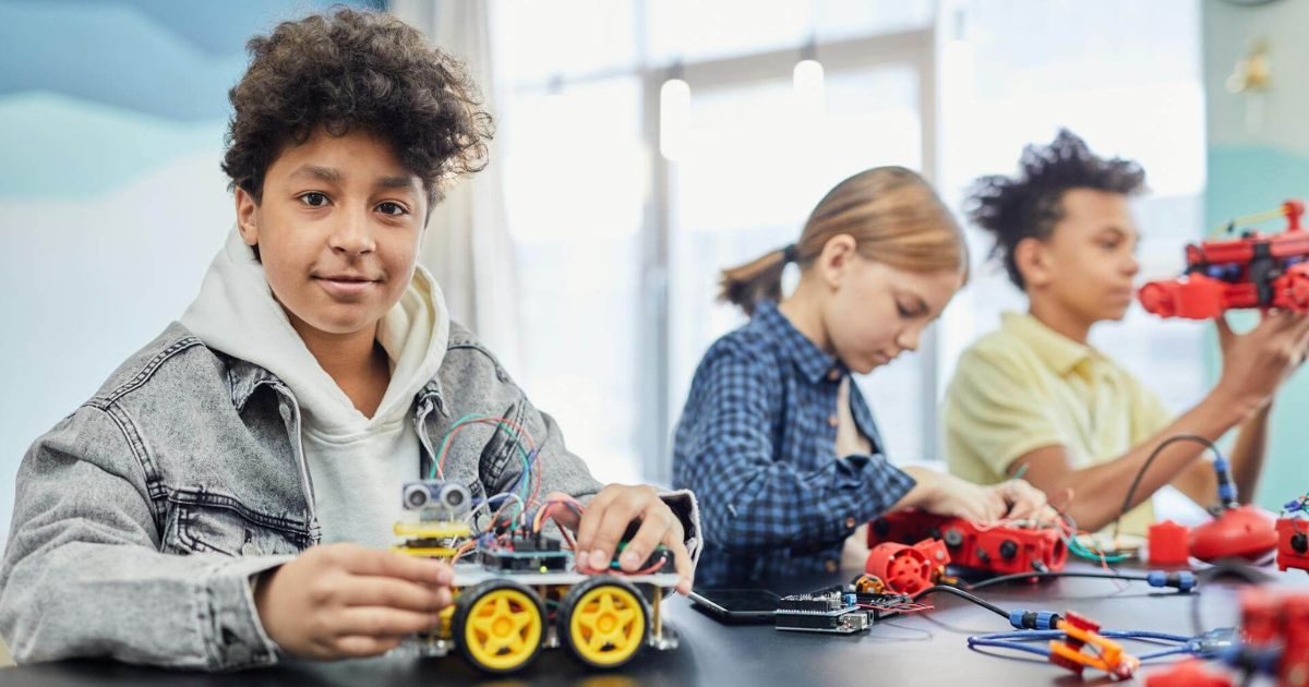 Curso de Robótica gratuito em Divinópolis MG